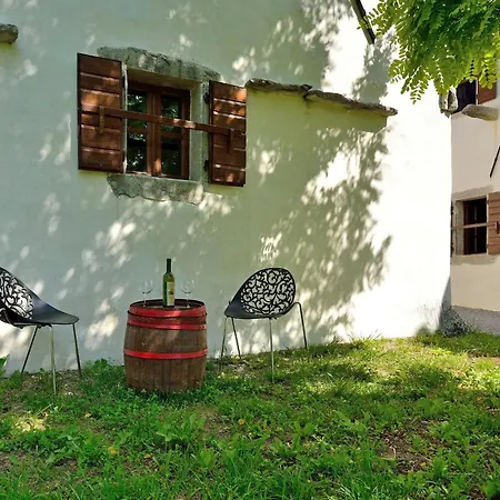 Istrien Traditionelles Steinhaus 8 By Interhome *